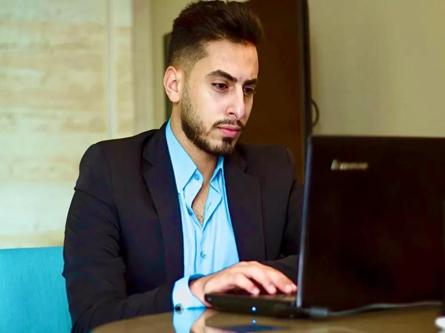 مدار الساعة,مقالات,كورونا,وسائل التواصل الاجتماعي