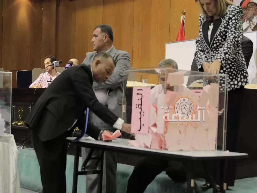 مدار الساعة,مقالات مختارة