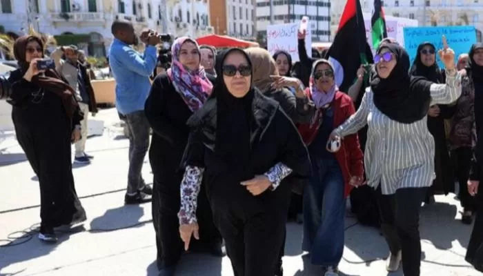 مدار الساعة,أخبار الأسرة
