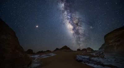 مدار الساعة,أخبار ثقافية