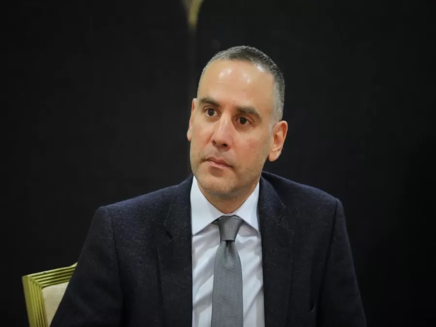 مدار الساعة,مقالات