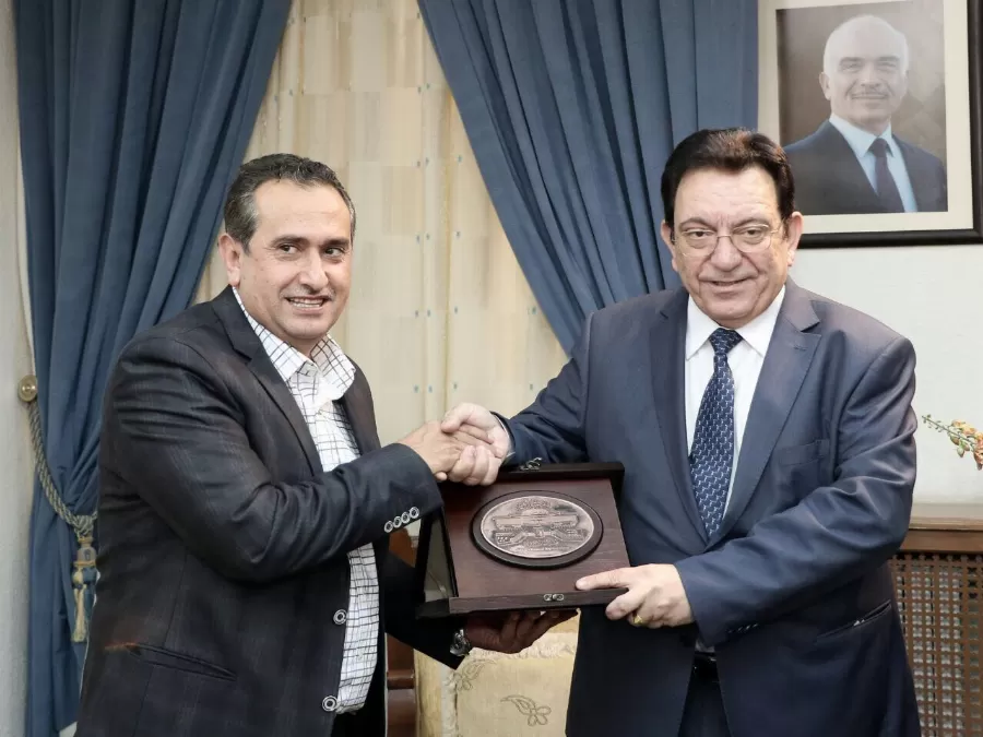 مدار الساعة,أخبار المجتمع الأردني,وزير النقل,الأمن العام,قطاع غزة