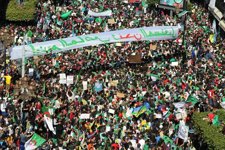 مدار الساعة,أخبار خفيفة ومنوعة