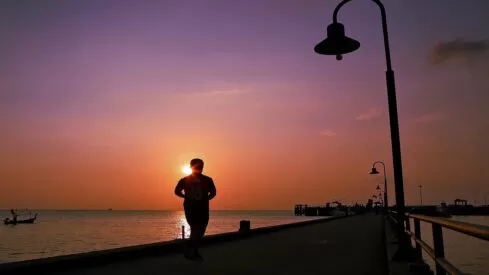 مدار الساعة,شؤون دينية