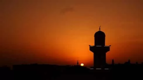 مدار الساعة,شؤون دينية