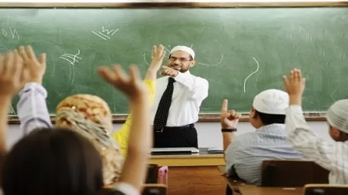مدار الساعة,شؤون دينية