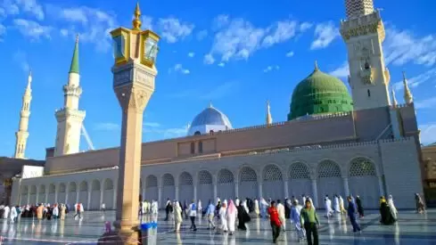 مدار الساعة,شؤون دينية