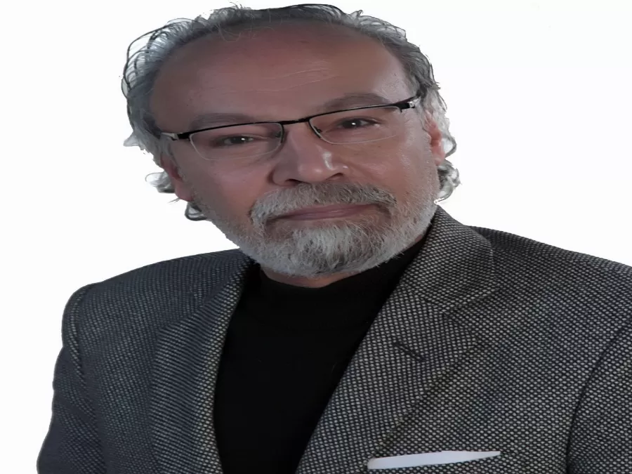 مدار الساعة,مقالات