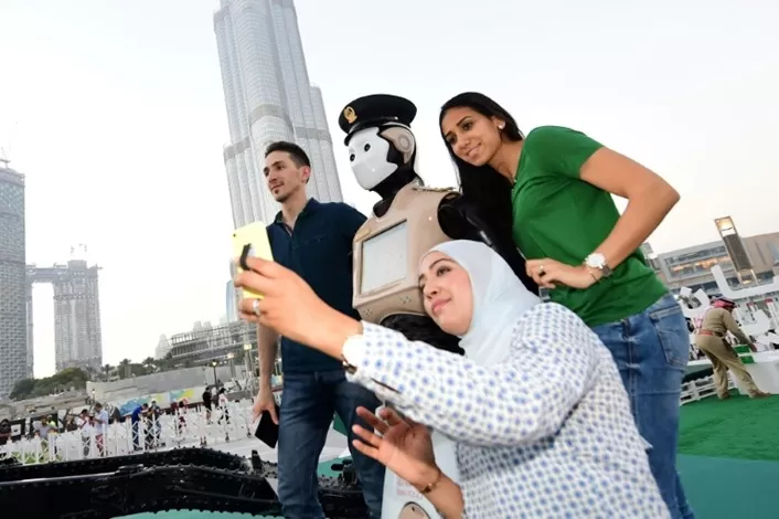 مدار الساعة,أخبار خفيفة ومنوعة