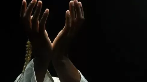 مدار الساعة,شؤون دينية