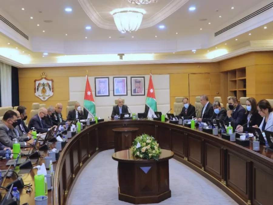 مدار الساعة,أخبار الأردن,اخبار الاردن,وزيرة الصناعة والتجارة والتموين,رئيس الوزراء,وزارة الصناعة والتجارة,المؤسسة الاستهلاكية المدنية,وزارة الاقتصاد الرقمي والريادة,مؤسسة التدريب المهني,وزارة الصناعة,الاستهلاكية المدنية,وزارة الاقتصاد الرقمي,التدريب المهني