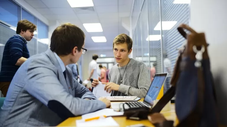 مدار الساعة,أخبار اقتصادية