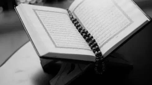 مدار الساعة,شؤون دينية
