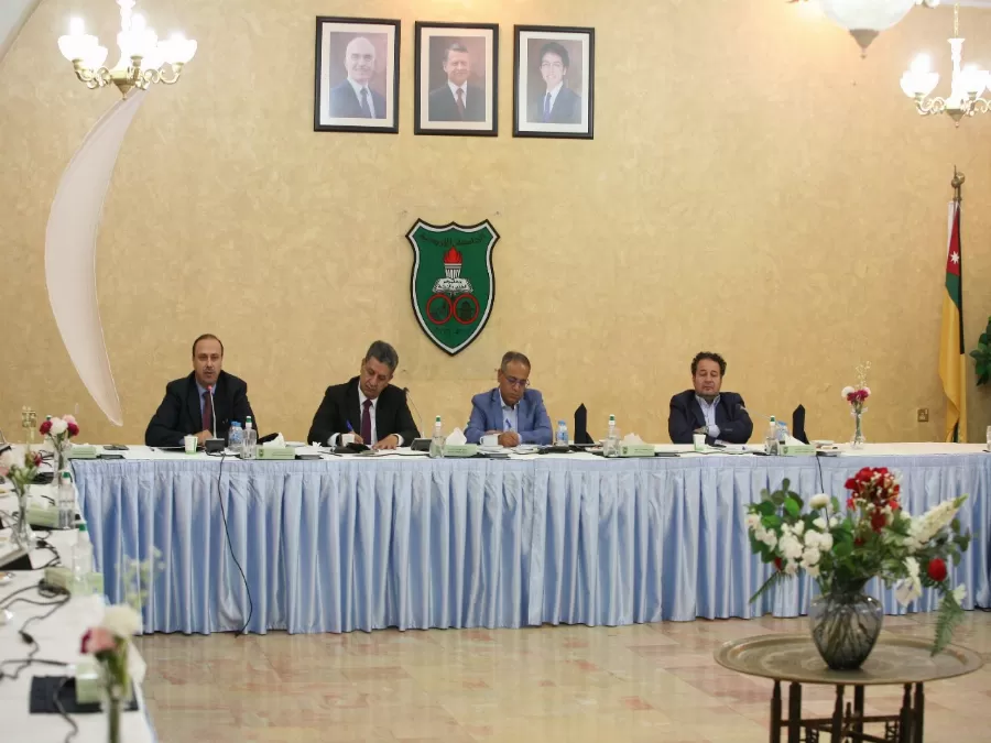 مدار الساعة,أخبار الأردن,اخبار الاردن,وزير الثقافة,محمد المومني,مجلس الأعيان,الجامعة الأردنية