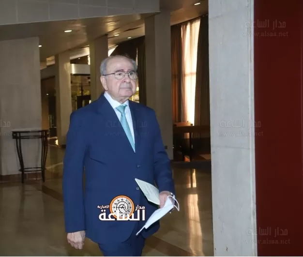 مدار الساعة,مقالات