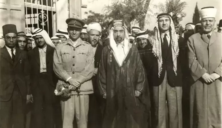 مدار الساعة,مناسبات أردنية,وزير الداخلية,رئيس الوزراء,وزارة الداخلية,دائرة الأحوال المدنية والجوازات,رئاسة الوزراء,دائرة الأراضي والمساحة,دائرة الأحوال المدنية,دائرة قاضي القضاة,مجلس الأعيان,جامعة الإسراء,خدمة العلم