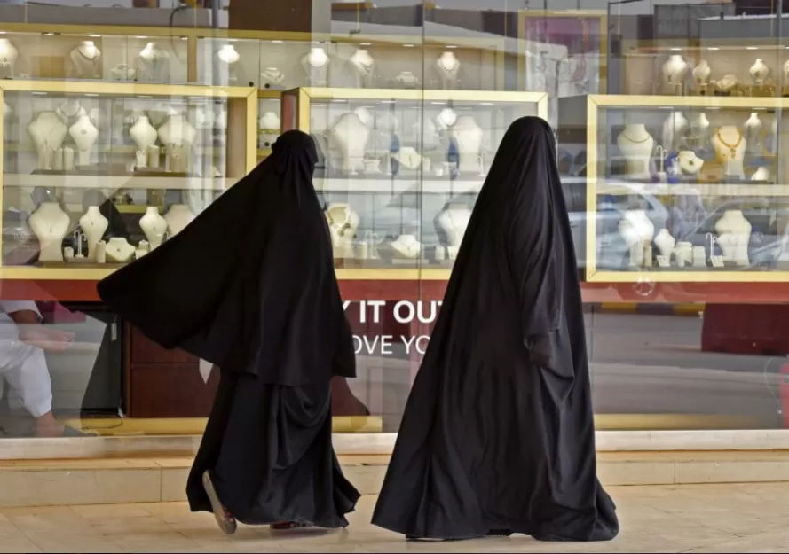 مدار الساعة,أخبار خفيفة ومنوعة,النيابة العامة,مواقع التواصل الاجتماعي