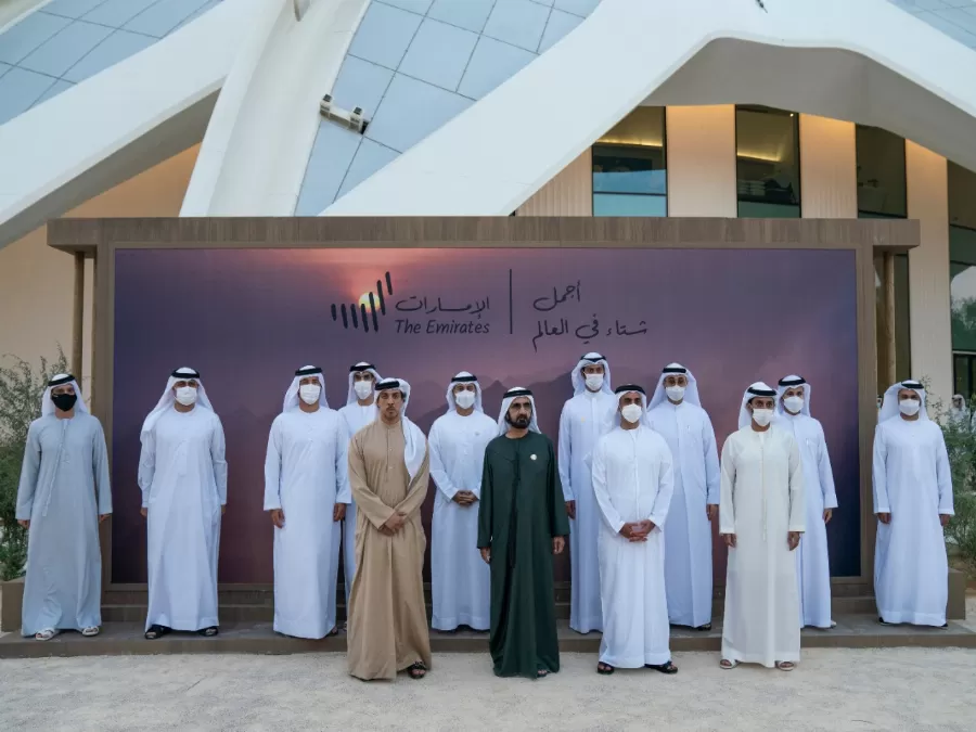 مدار الساعة,أخبار السياحة في الأردن,الإمارات العربية المتحدة,الشيخ محمد بن راشد,القفز المظلي,وسائل التواصل الاجتماعي,مواقع التواصل الاجتماعي