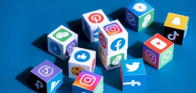 مدار الساعة,شؤون دينية,وسائل التواصل الاجتماعي
