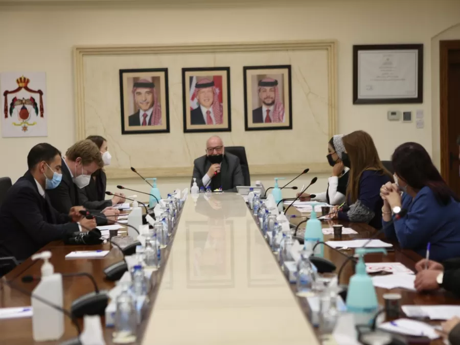 مدار الساعة,أخبار الأردن,اخبار الاردن,وزير الأشغال العامة والإسكان,وزارة الأشغال,الخدمات الطبية الملكية,مستشفى البشير
