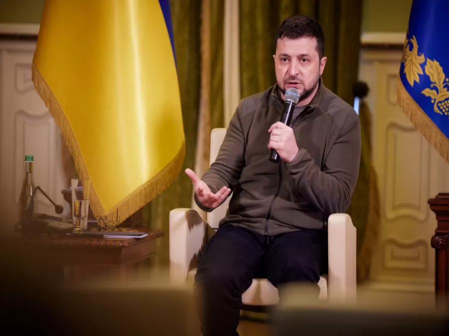 زيلينسكي اقترح على بينيت عقد محادثات