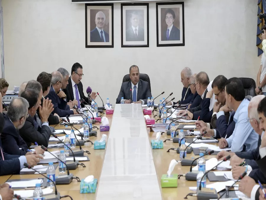 مدار الساعة,أخبار اقتصادية,خير ابو صعيليك,وزير الصناعة والتجارة والتموين,يعرب القضاة