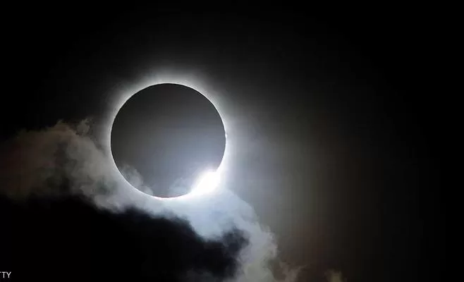 مدار الساعة,أخبار خفيفة ومنوعة