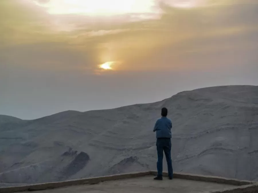 مدار الساعة,مقالات