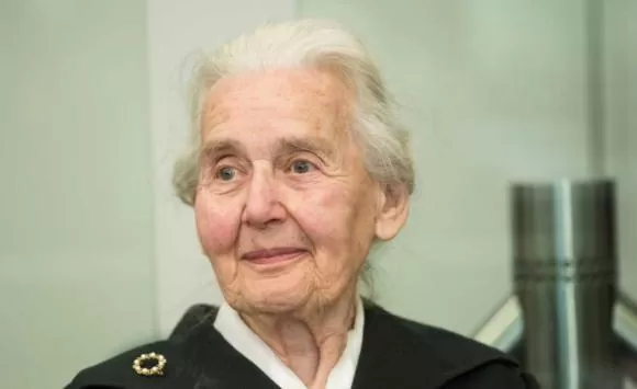 مدار الساعة,أخبار خفيفة ومنوعة