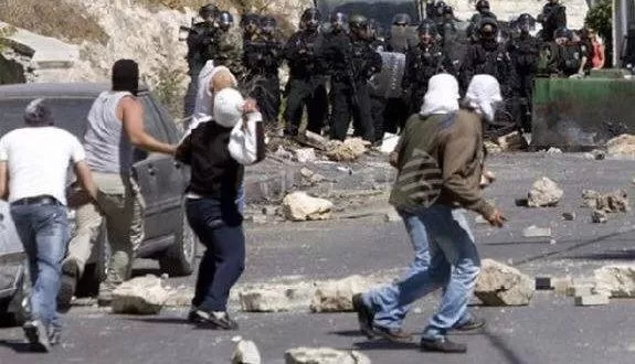 مدار الساعة,مقالات