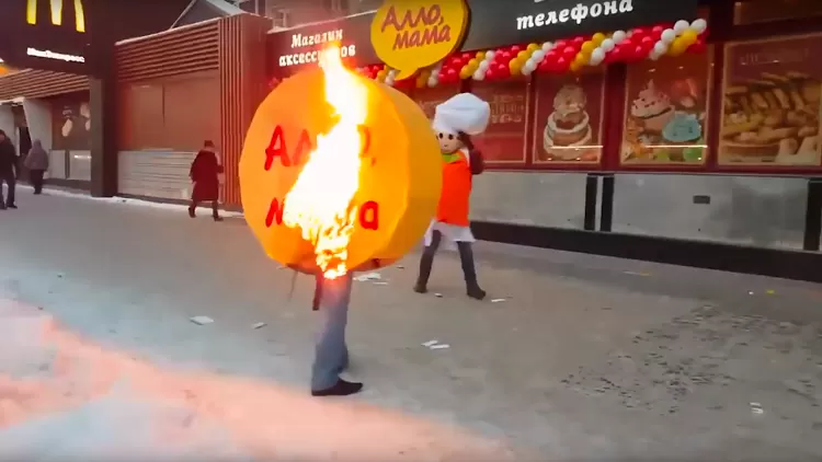 مدار الساعة,أخبار خفيفة ومنوعة,مواقع التواصل الاجتماعي