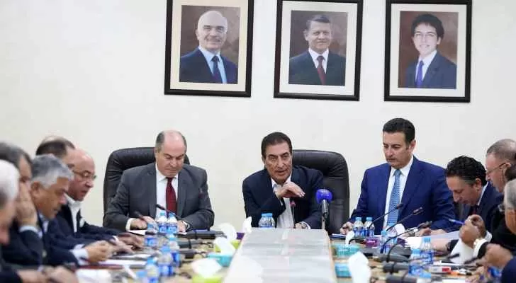 مدار الساعة,أخبار مجلس النواب الأردني,وزير المالية,رئيس الوزراء,الملك عبدالله الثاني,صندوق المعونة الوطنية,سلطة المياه,مجلس النواب,القوات المسلحة,البنك المركزي