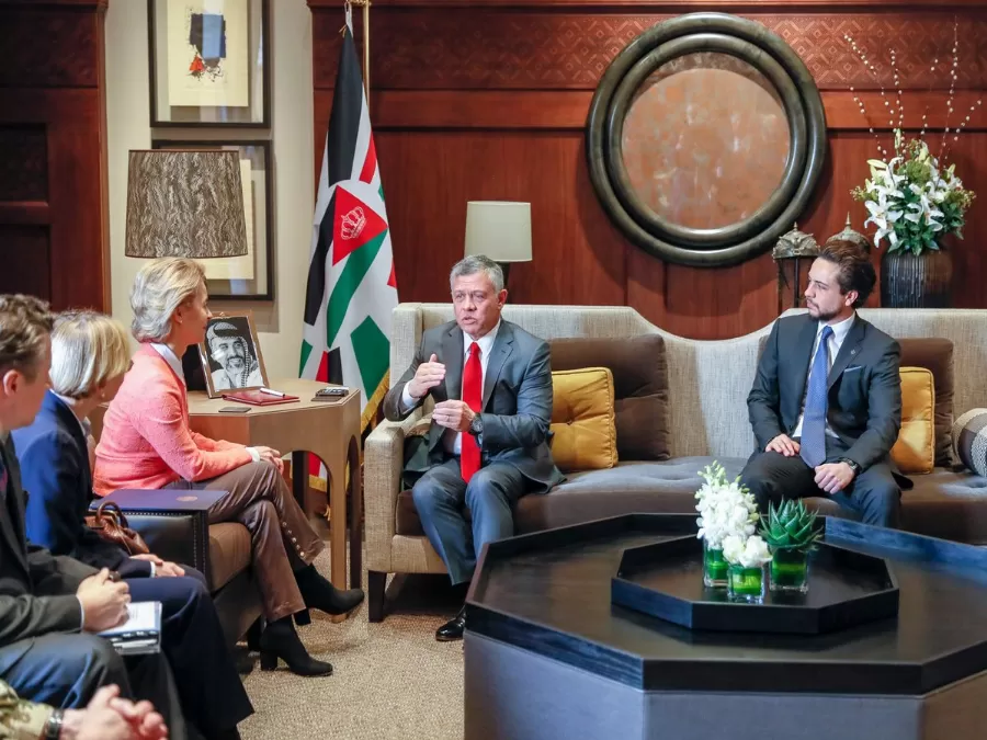 مدار الساعة,أخبار الأردن,اخبار الاردن,وزيرة الدفاع,الملك عبدالله الثاني,الحسين بن عبدالله الثاني,ولي العهد,هيئة الأركان المشتركة,الديوان الملكي الهاشمي,قصر الحسينية