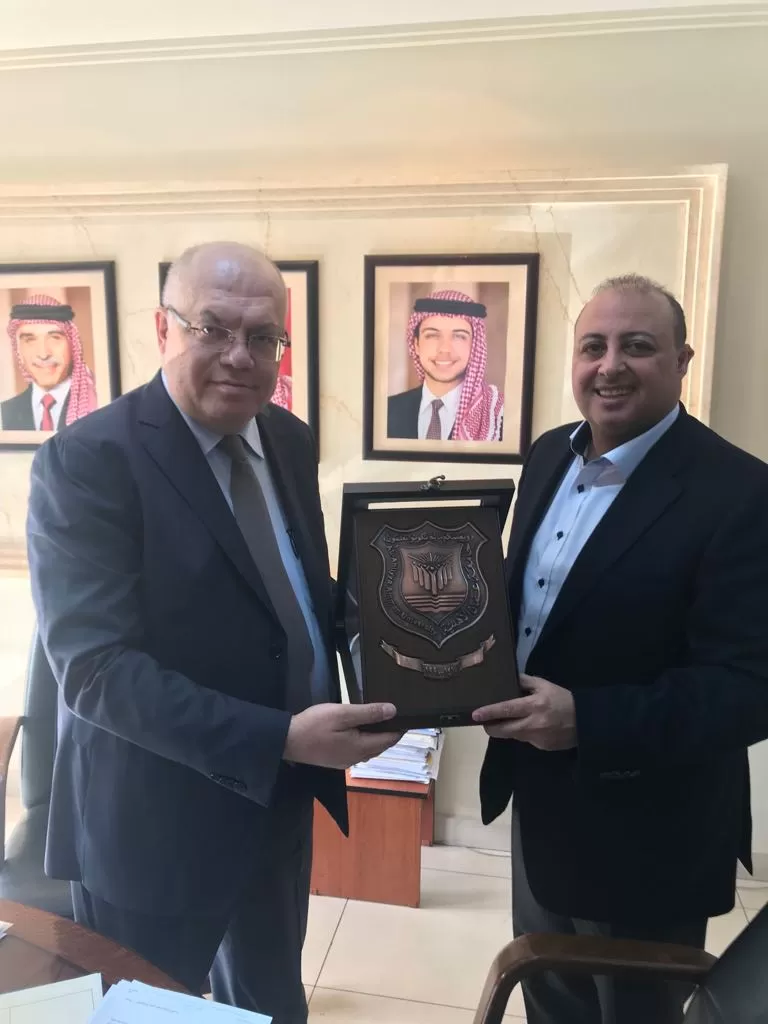 مدار الساعة,أخبار الجامعات الأردنية,وزير الأشغال العامة والإسكان