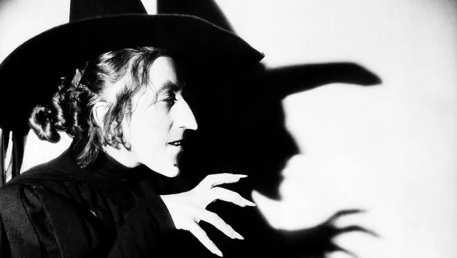 مدار الساعة,أخبار خفيفة ومنوعة