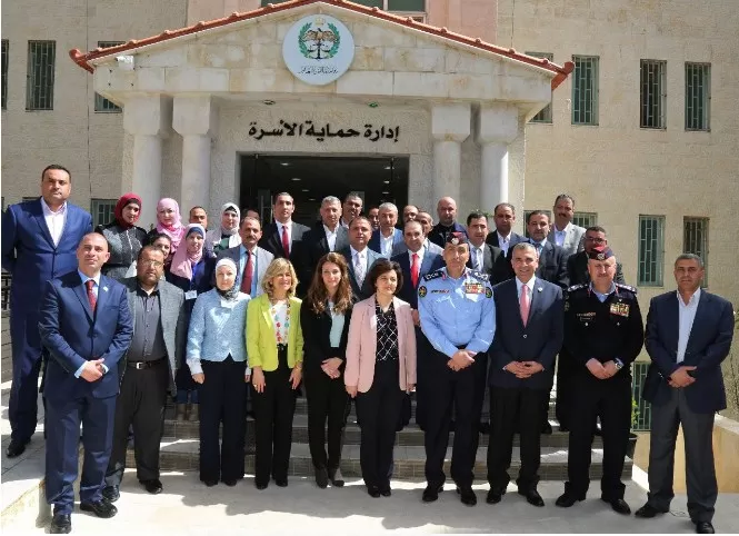 مدار الساعة,أخبار الأردن,اخبار الاردن,وزير التنمية الاجتماعية,الملك عبدالله الثاني,وزارة التنمية الاجتماعية,مديرية الأمن العام,التنمية الاجتماعية,الأمن العام,إدارة حماية الأسرة,حماية الأسرة