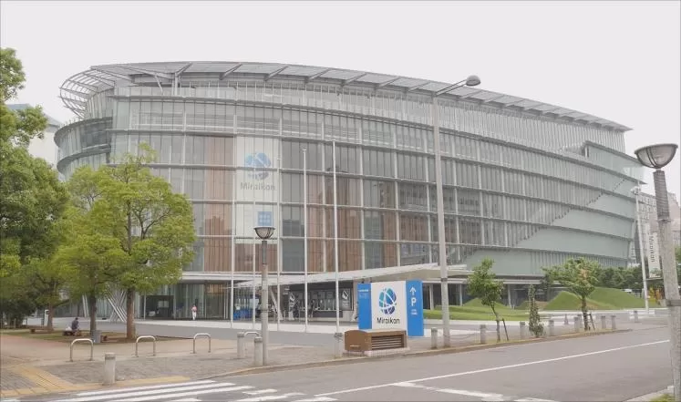 مدار الساعة,أخبار خفيفة ومنوعة