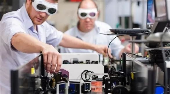 مدار الساعة,أخبار خفيفة ومنوعة