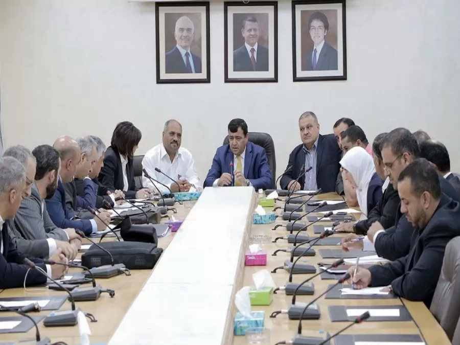 مدار الساعة,أخبار مجلس النواب الأردني,وزير النقل,وليد المصري,رئيس الوزراء,هيئة تنظيم الطيران المدني,شركة الخطوط الجوية الملكية الأردنية,مجلس النواب