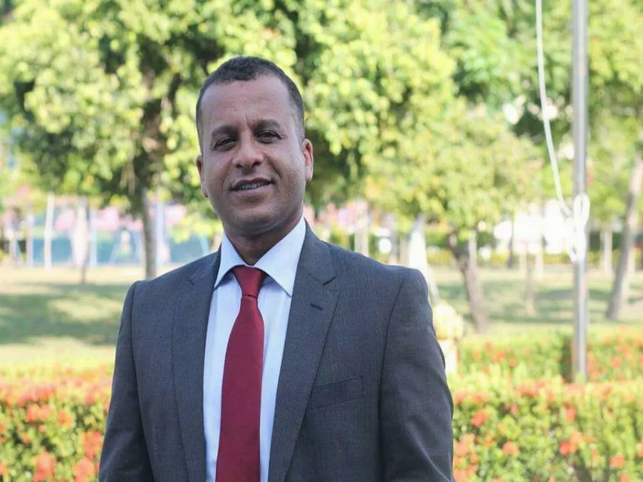 مدار الساعة,مقالات