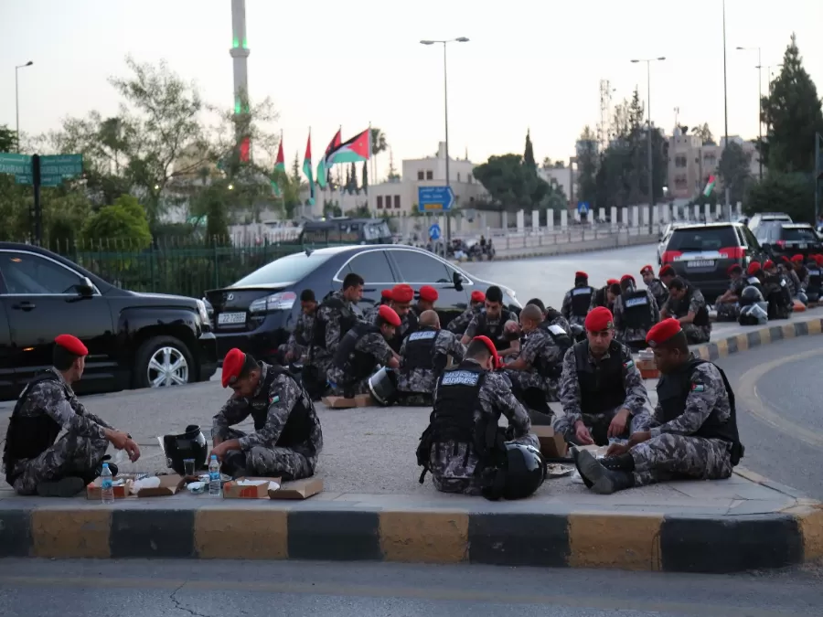 مدار الساعة,مقالات