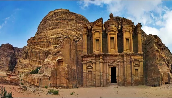 مدار الساعة,أخبار السياحة في الأردن