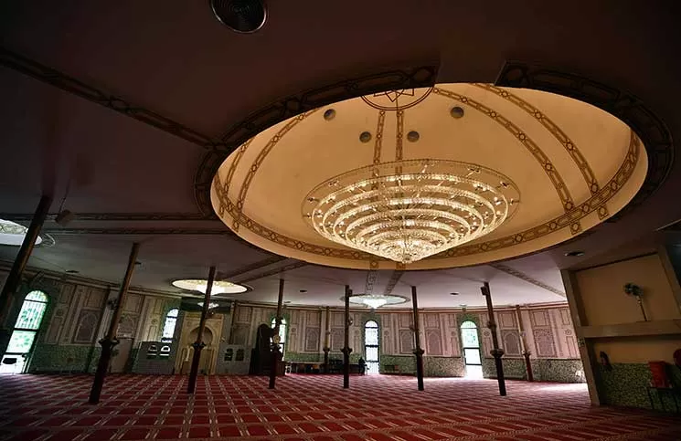 مدار الساعة,شؤون دينية