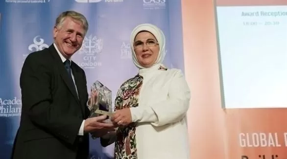 مدار الساعة,أخبار خفيفة ومنوعة