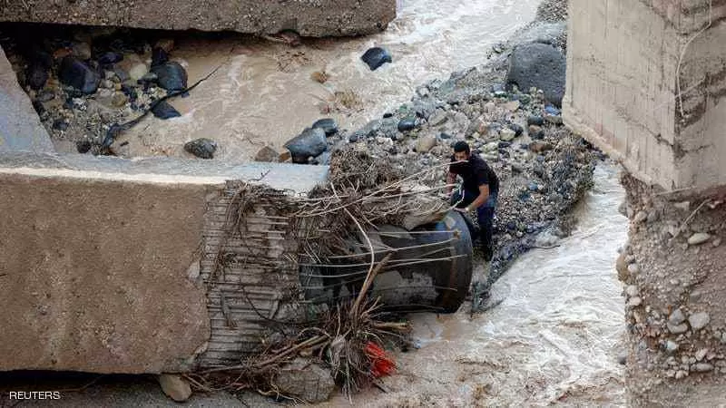 مدار الساعة,مقالات,وزير التربية والتعليم,وزارة التربية والتعليم,وزارة الأشغال,البحر الميت