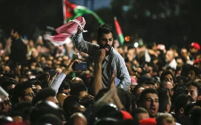 مدار الساعة,أخبار الأردن,اخبار الاردن,رئيس الوزراء,الملك عبد الله الثاني بن الحسين,مواقع التواصل الاجتماعي