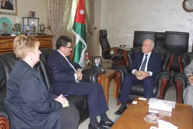 مدار الساعة,أخبار الجامعات الأردنية,وزير التربية والتعليم