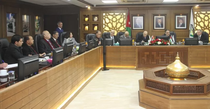 مدار الساعة,أخبار المجتمع الأردني,الملك عبدالله الثاني,مجلس الأعيان,وادي الأردن,وزارة المياه,جامعة البلقاء التطبيقية,البحر الميت