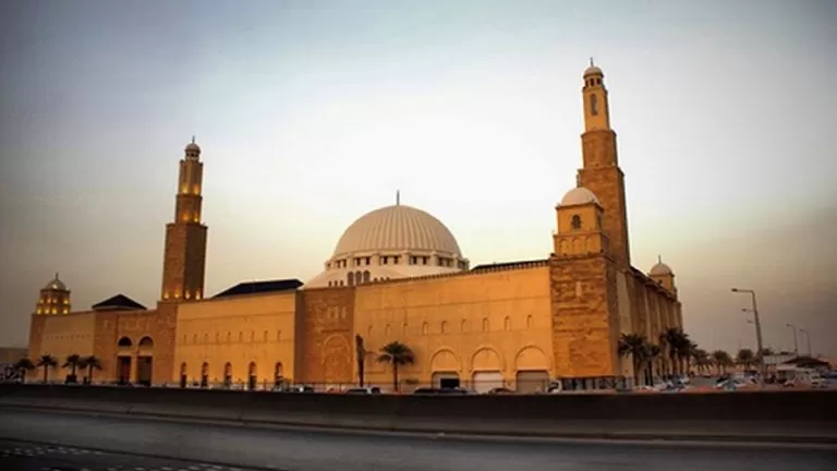 مدار الساعة,شؤون دينية