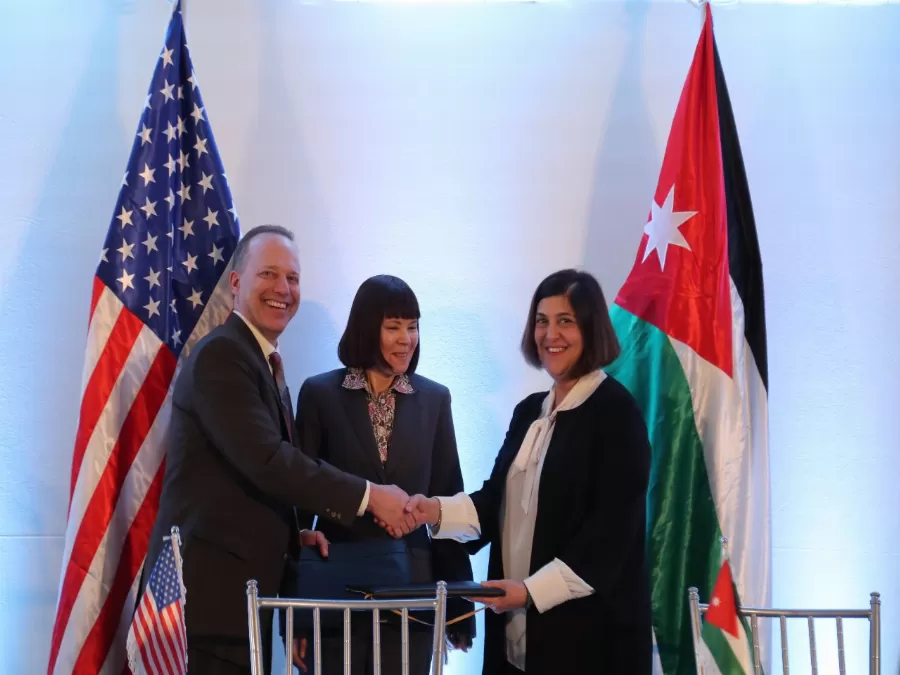 مدار الساعة,أخبار اقتصادية,وزيرة التخطيط والتعاون الدولي,الملك عبد الله الثاني,وزارة الأشغال العامة والإسكان,وزارة التربية والتعليم,وزارة الأشغال,سيادة القانون